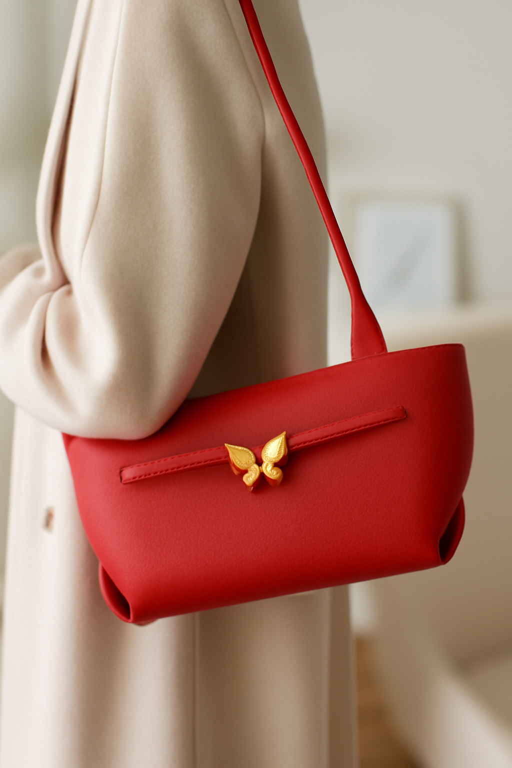 Handbag Trends Fall/Winter 25-26: Wonder Twin Powers Activate: